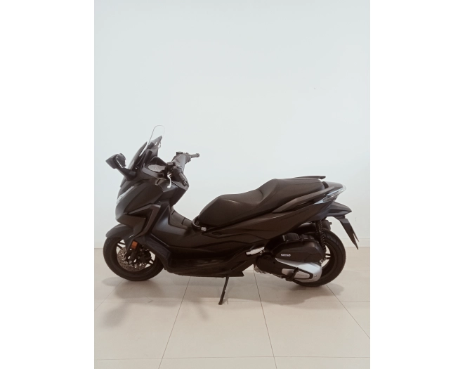 Honda Forza 125 modelo 2023