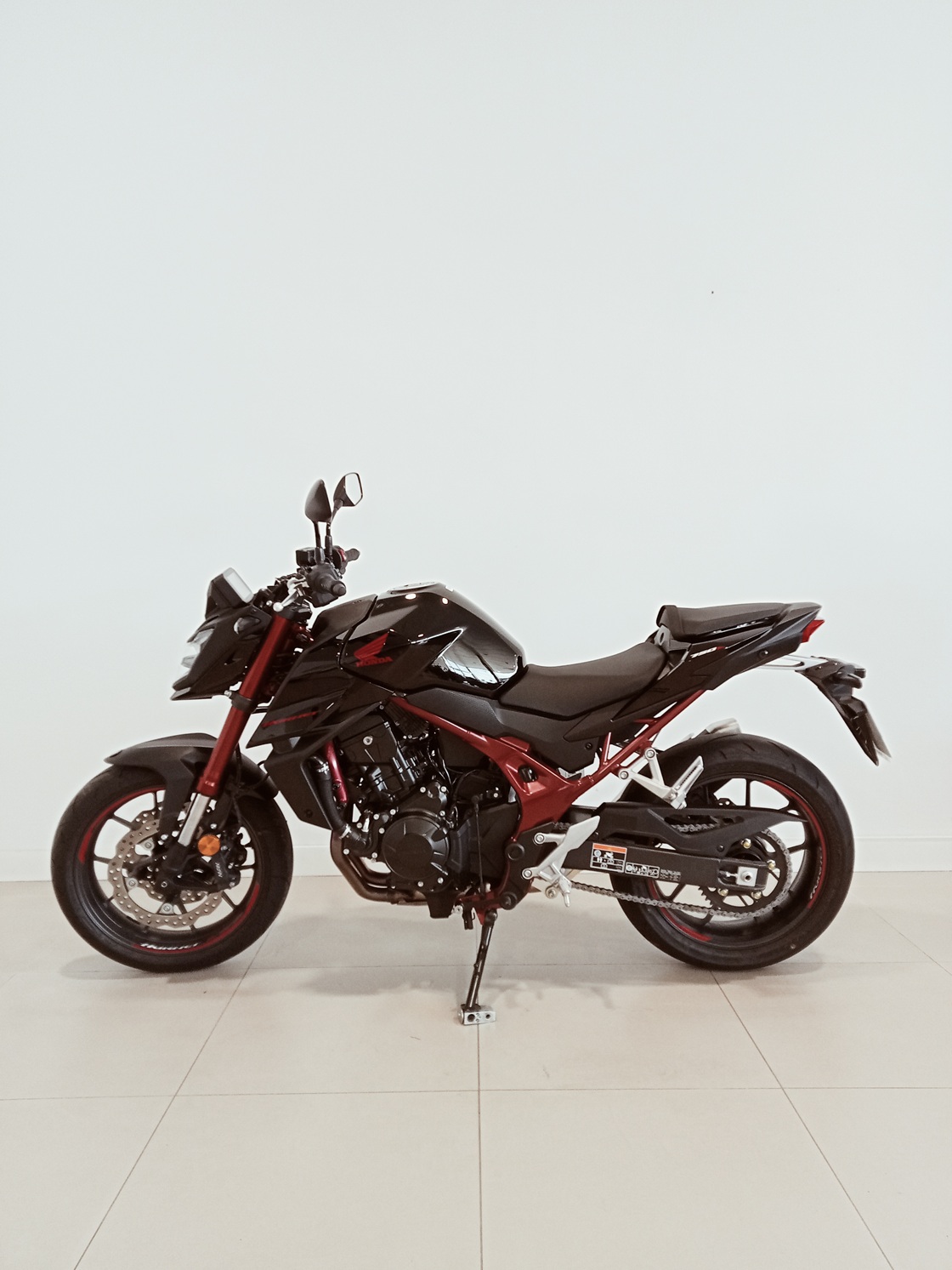 Honda CB 750 Hornet  2024