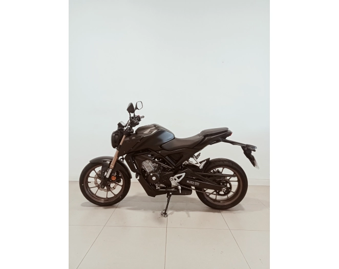 Honda CB125R 2023