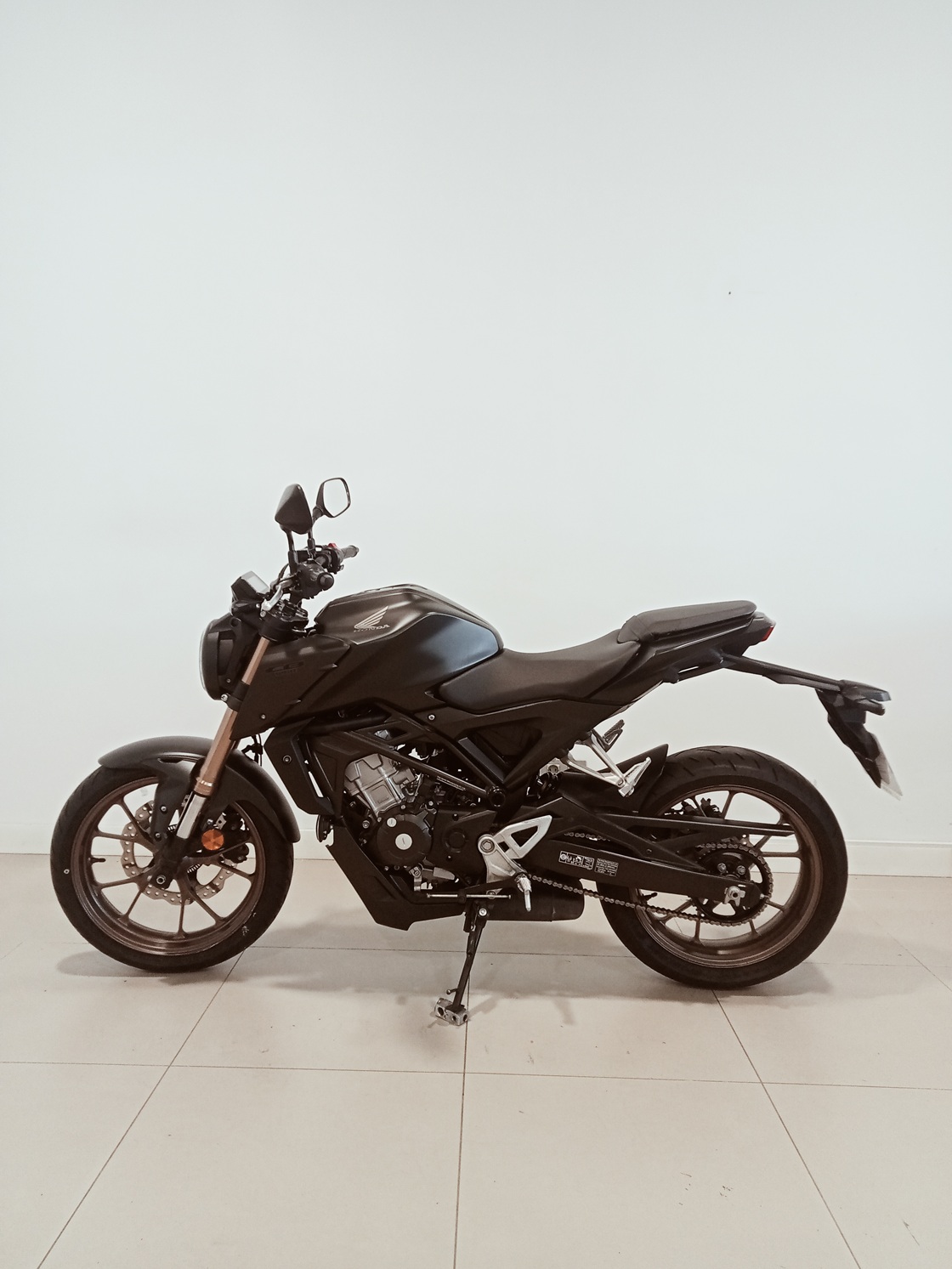 Honda CB125R 2023