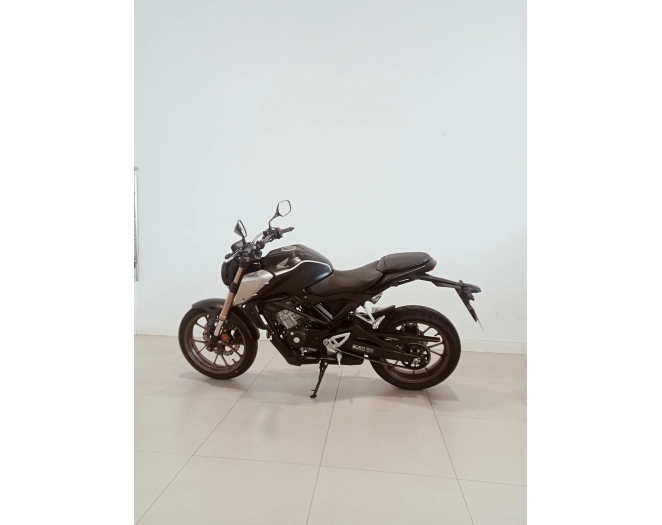 Honda CB125R 2023