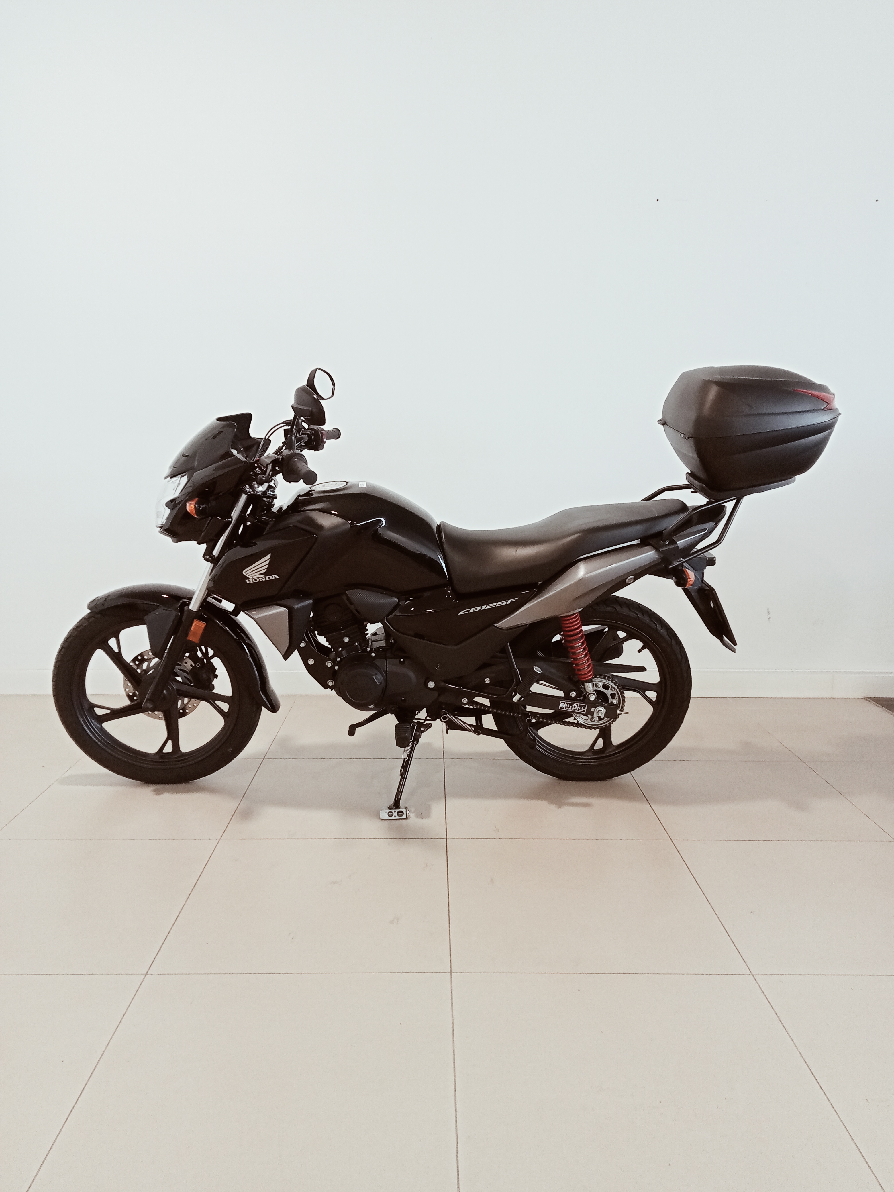 Honda CB125F